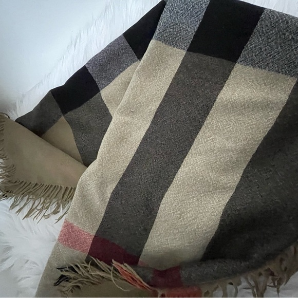 Burberry Square Scarf. - Picture 13 of 14